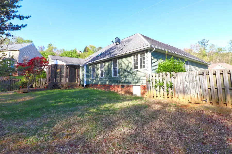 5630 Spring Meadow Dr, Roanoke, VA 24018 - #3