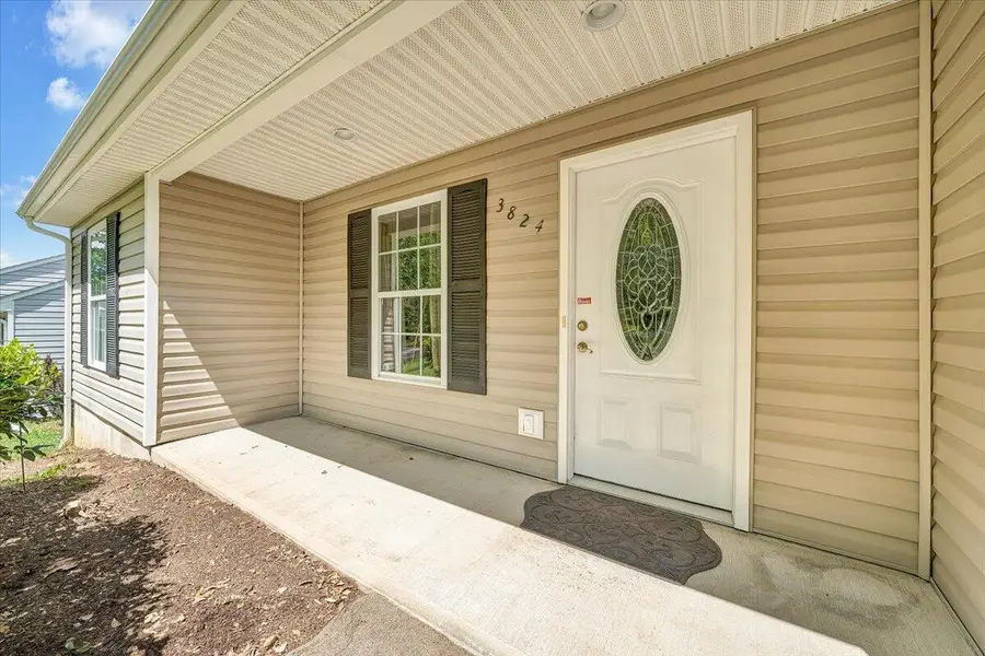 3824 Yellow Mountain Rd Se, Roanoke, VA 24014 - #2