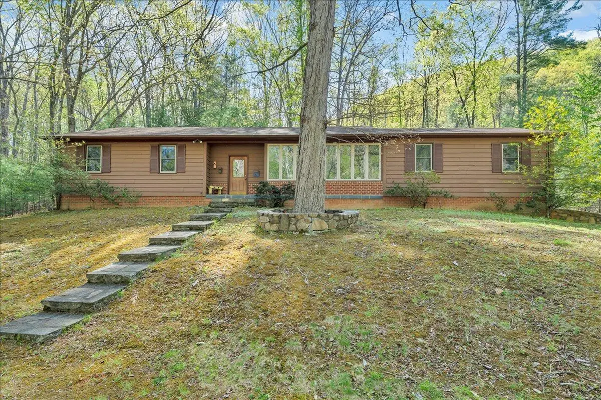 3878 Harborwood Rd, Salem, VA 24153 - #1