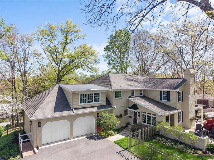 6522 Fairway Forest Dr, Roanoke, VA 24018 - #2