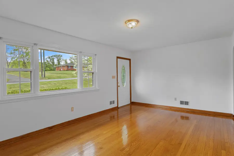 6935 Tinkerdale Rd, Roanoke, VA 24019 - #2