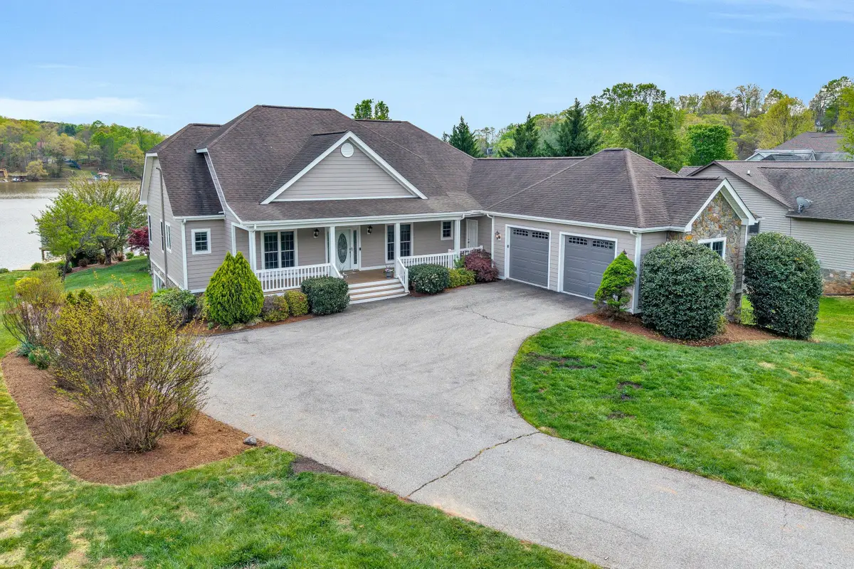 105 Inlet Dr, Wirtz, VA 24184 - #1