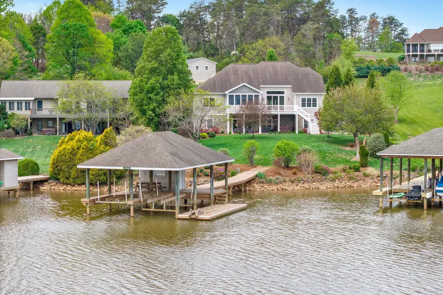 105 Inlet Dr, Wirtz, VA 24184 - #3