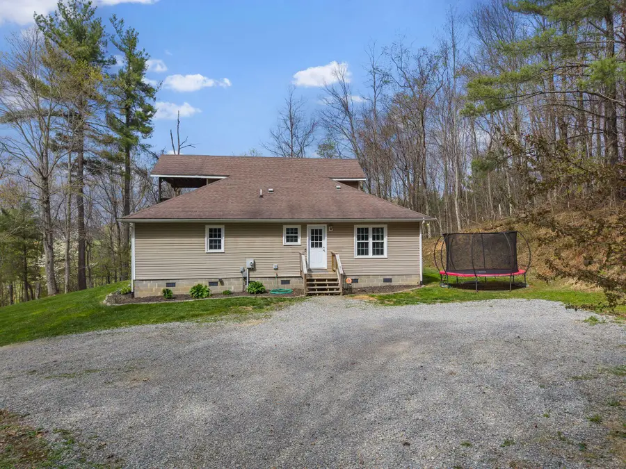 10071 Fortune Ridge Rd, Bent Mountain, VA 24059 - #2