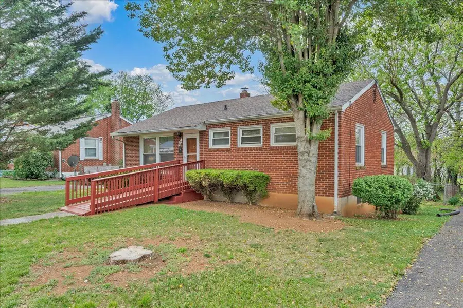 2426 Durham St Nw, Roanoke, VA 24012 - #2