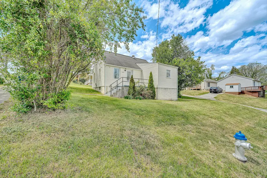 1404 10th St Ne, Roanoke, VA 24012 - #2