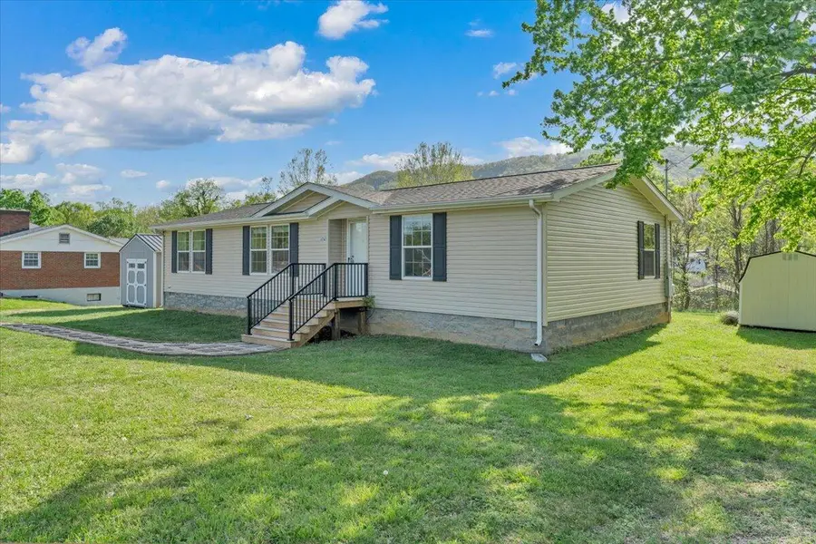 3767 Bandy Rd, Roanoke, VA 24014 - #3