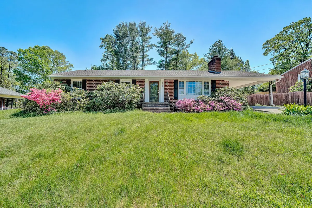 4824 Brookwood Dr, Roanoke, VA 24018 - #1