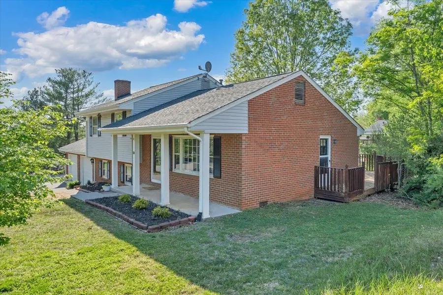 10 Chelsea Dr, Roanoke, VA 24019 - #2