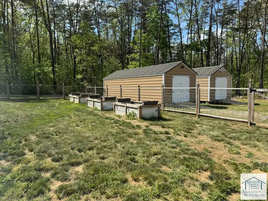 3171 Green Hill Dr, Martinsville, VA 24112 - #3