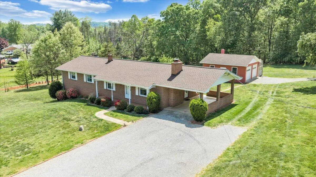 935 Bonbrook Mill Rd, Rocky Mount, VA 24151 - #1