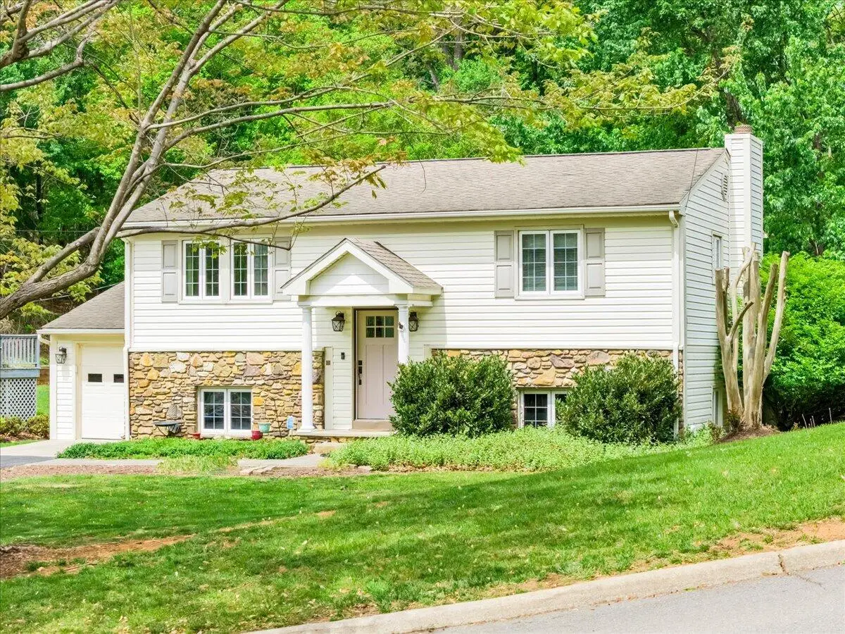 1602 Glenwood Cir Se, Roanoke, VA 24014 - #1