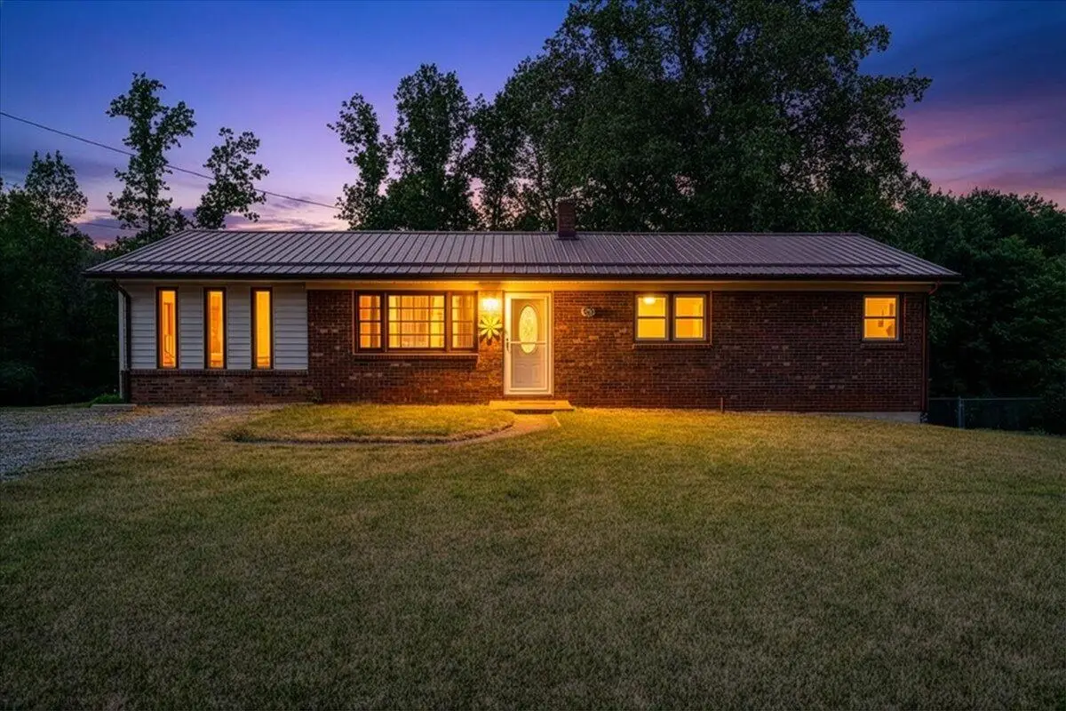 795 Longview Dr, Bassett, VA 24055 - #1