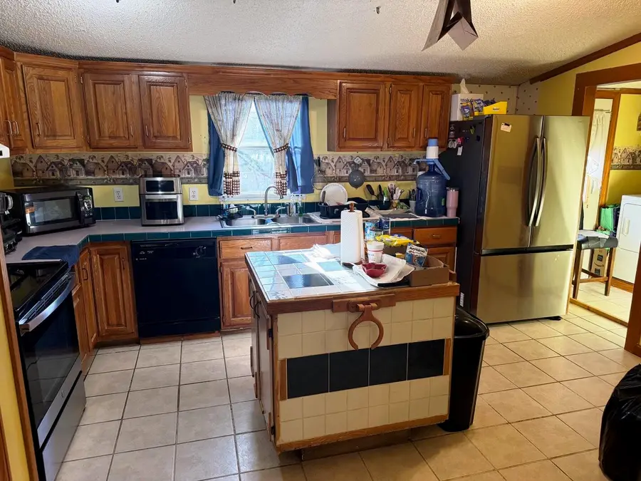 2700 Bradshaw Rd, Elliston, VA 24087 - #2