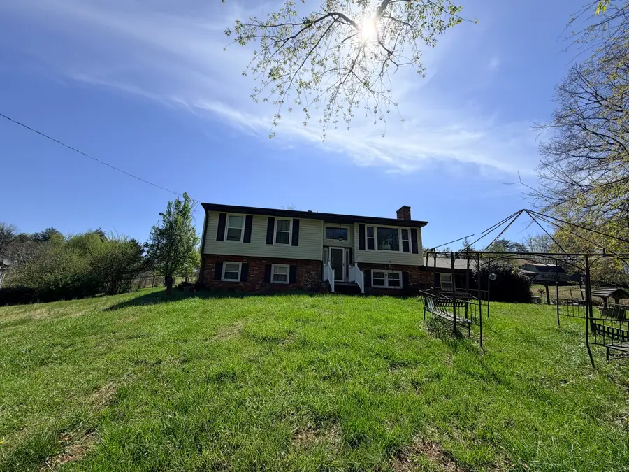 1871 Rainbow Forest Dr, Troutville, VA 24175 - #2