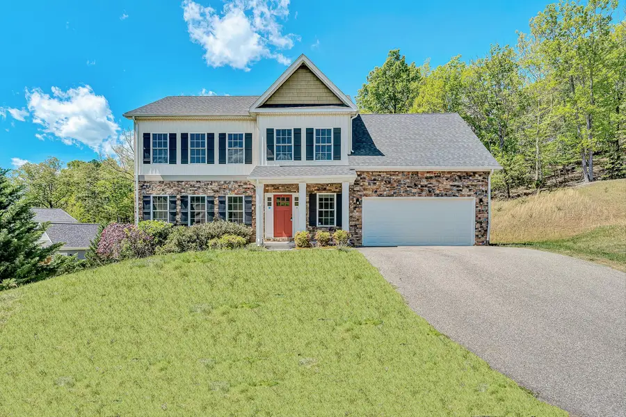 4235 Berkeley Place Dr, Roanoke, VA 24018 - #2