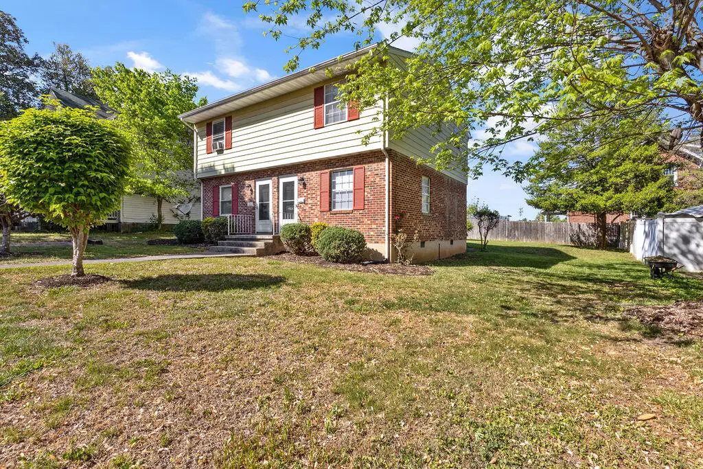 1905 Oxford Ave Sw, Roanoke, VA 24015 - #1