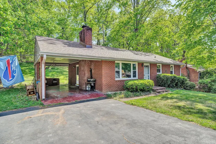 5128 Youngwood Dr Nw, Roanoke, VA 24017 - #2