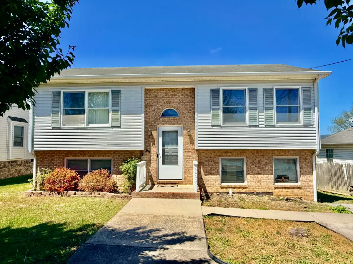 2602 Radford Rd Ne, Roanoke, VA 24012 - #1