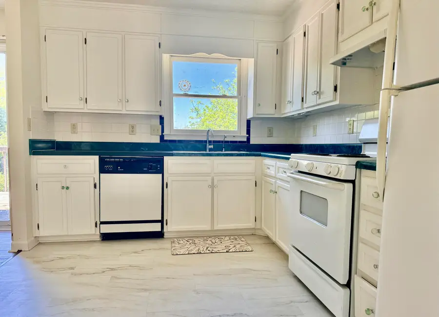 2602 Radford Rd Ne, Roanoke, VA 24012 - #3