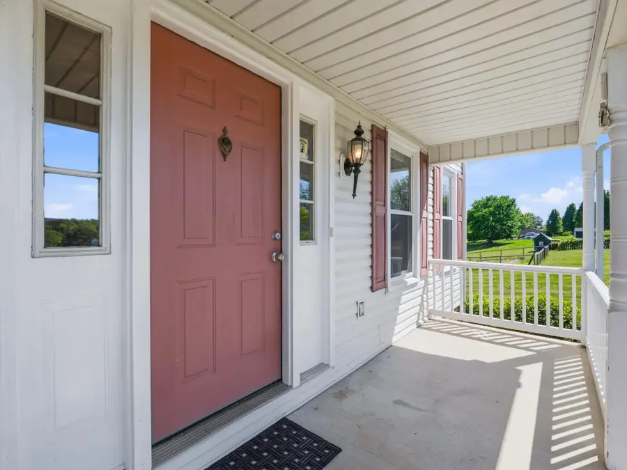 1658 Country Club Rd, Troutville, VA 24175 - #3