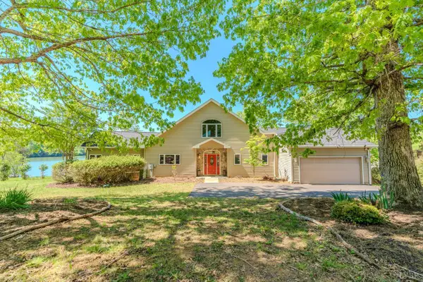 1269 Runaway Bay Rd, Lynch Station, VA 24571