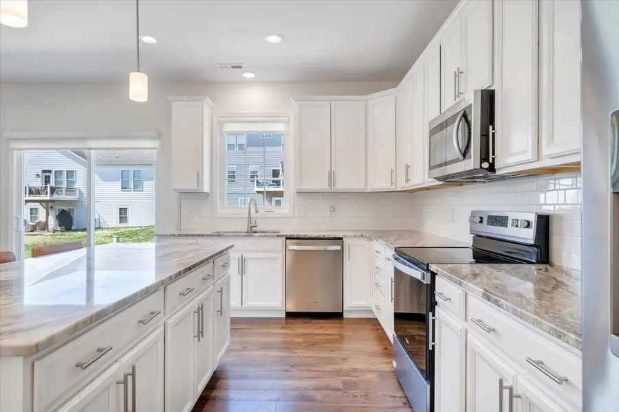 39 Norborne St, Daleville, VA 24083 - #3