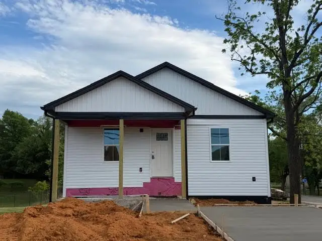 804 Harrison Ave, Salem, VA 24153 - #2