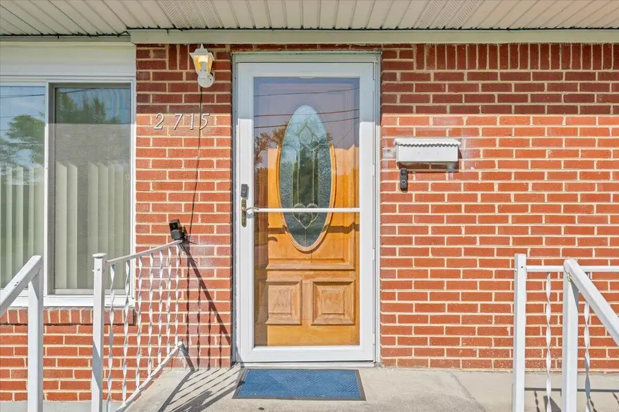 2715 NW Mountainaire Ave Nw, Roanoke, VA 24017 - #2