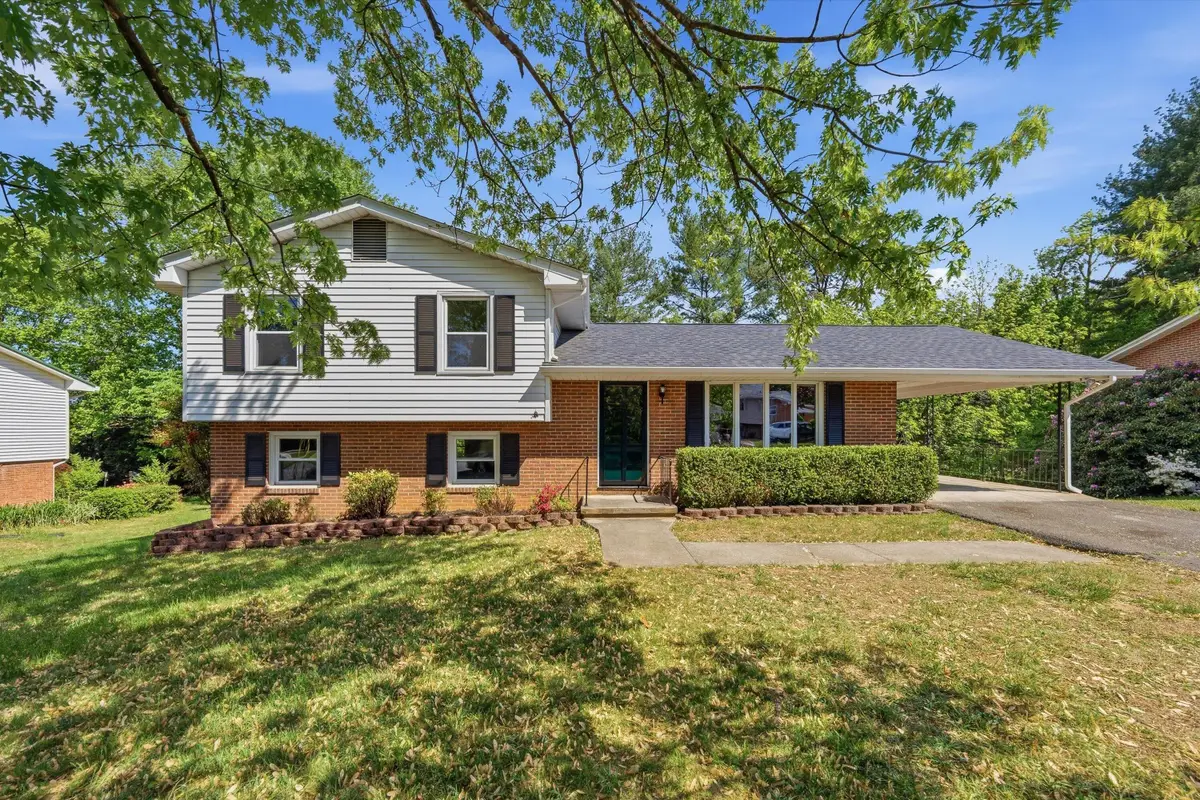 3344 Pamlico Dr, Roanoke, VA 24018 - #1