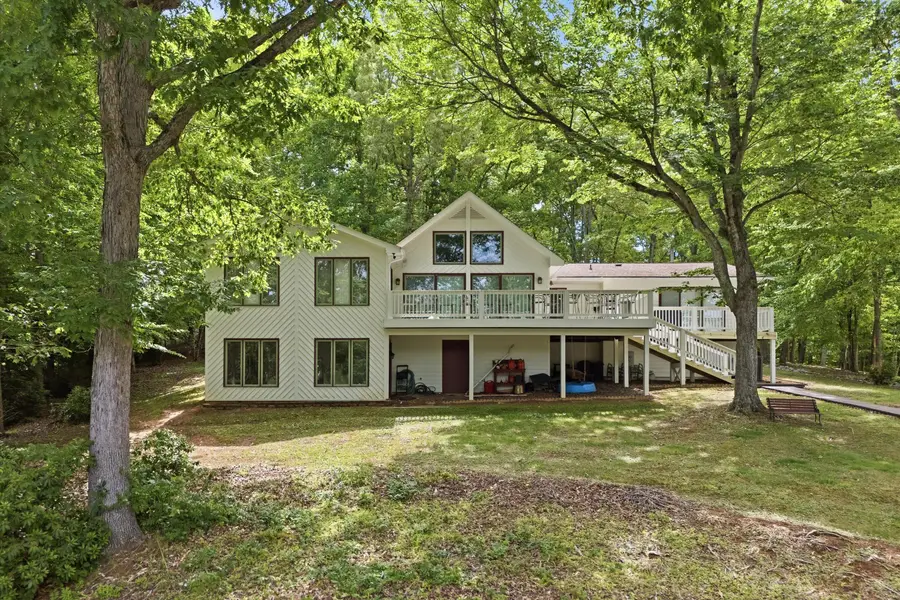 214 Twin Chimneys Dr, Wirtz, VA 24184 - #3