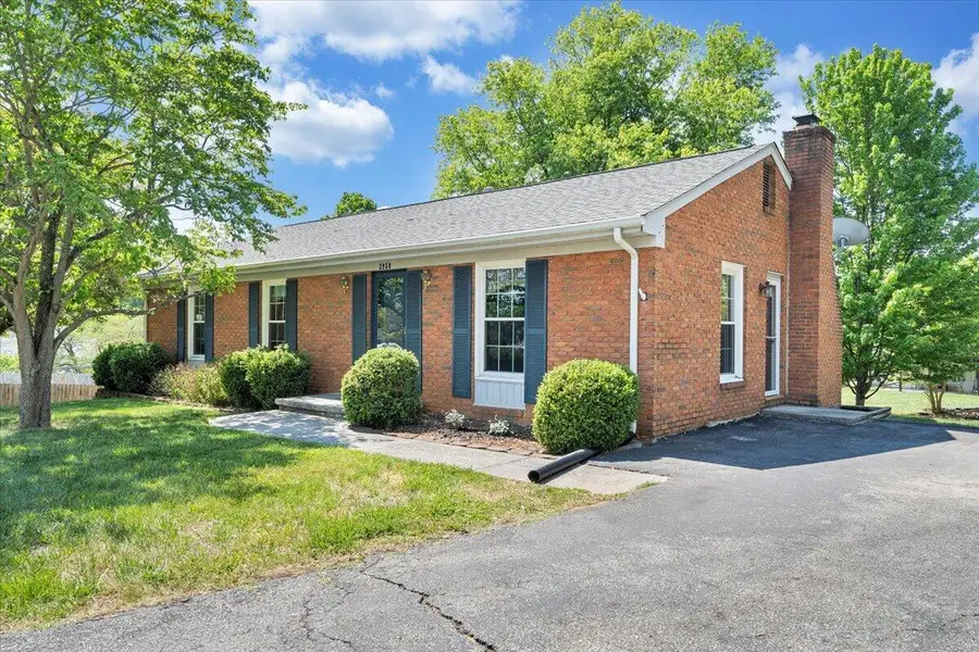 3958 Thames Dr, Roanoke, VA 24018 - #2