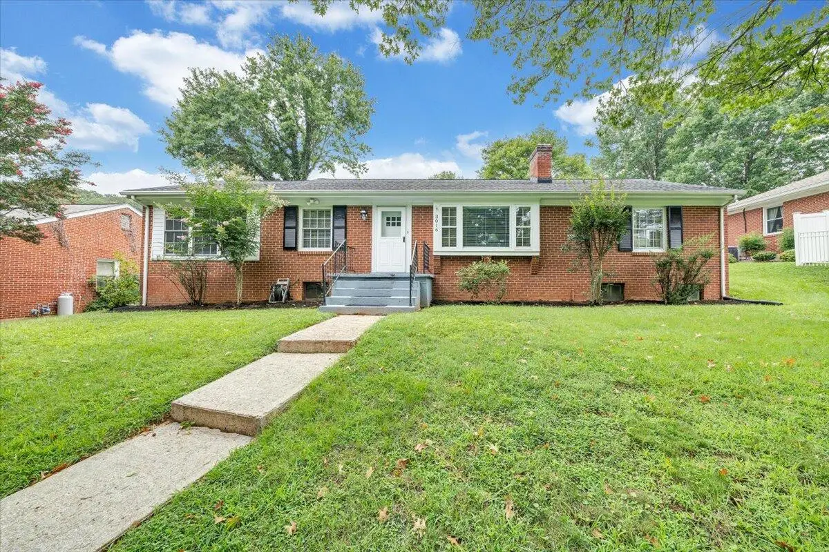 3016 Grandin Rd, Roanoke, VA 24018 - #1