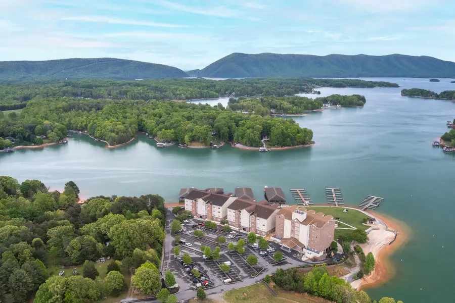 1273 Graves Harbor, Huddleston, VA 24104 - #2