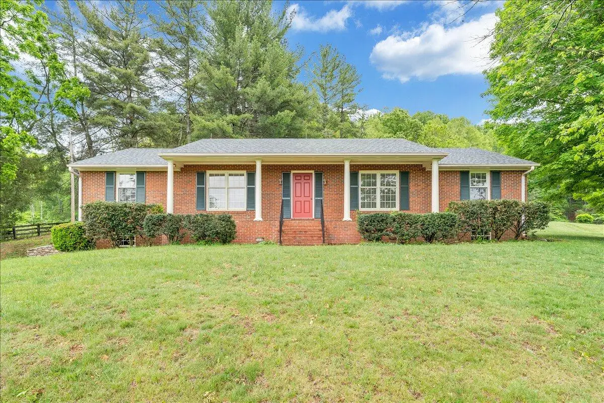 9590 Lee Hwy, Fincastle, VA 24090 - #1