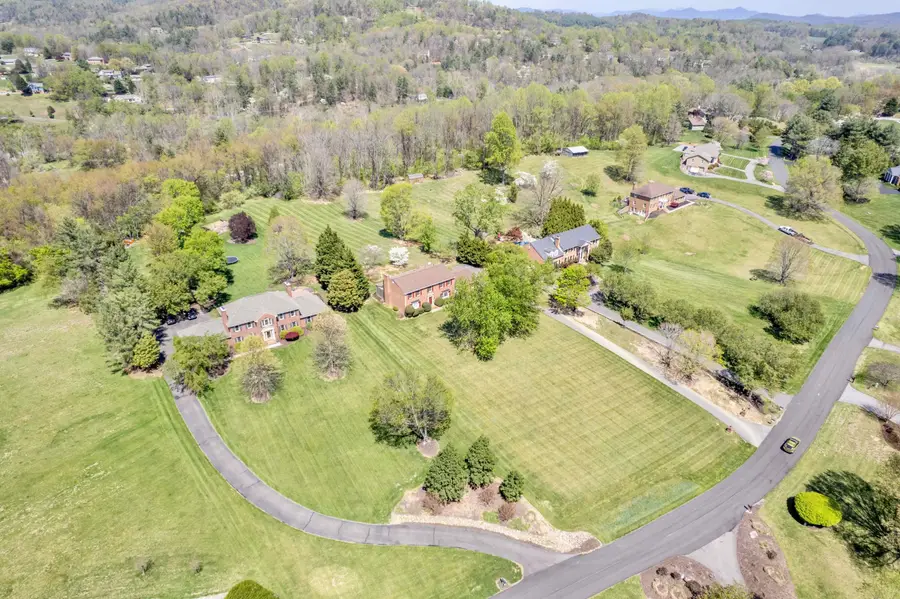 7173 Hollyberry Rd Sw, Roanoke, VA 24018 - #2