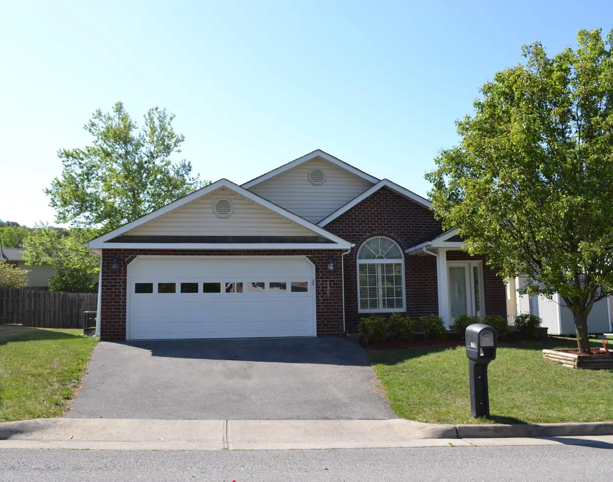 4305 Faircrest Ln, Roanoke, VA 24018 - #1