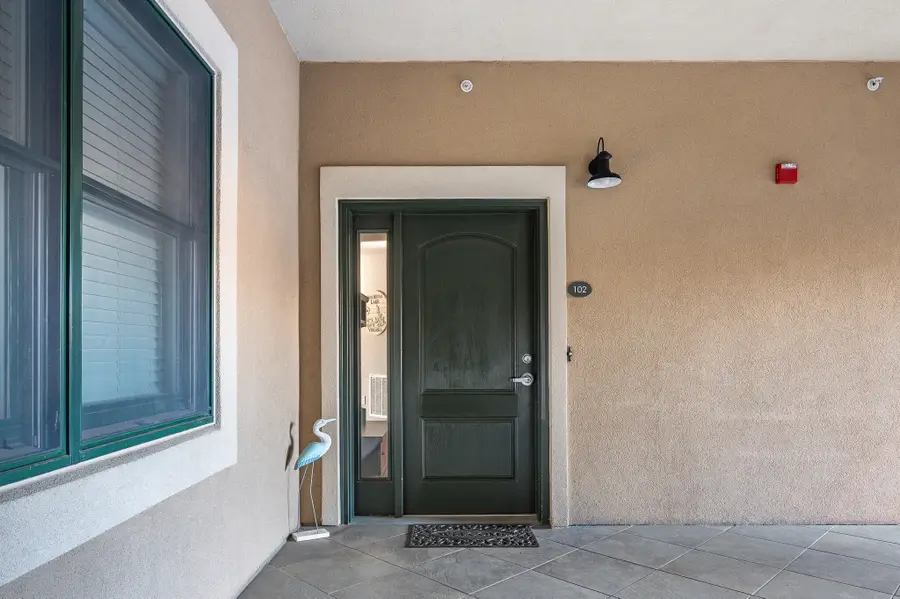 100 Bridgewater Pointe Pl #UNIT 102, Moneta, VA 24121 - #2