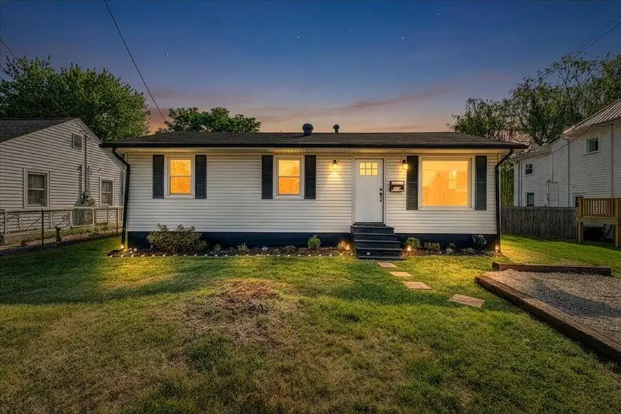 314 White St, Salem, VA 24153 - #2