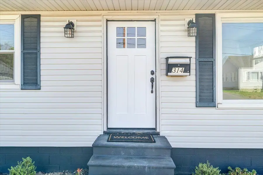 314 White St, Salem, VA 24153 - #3