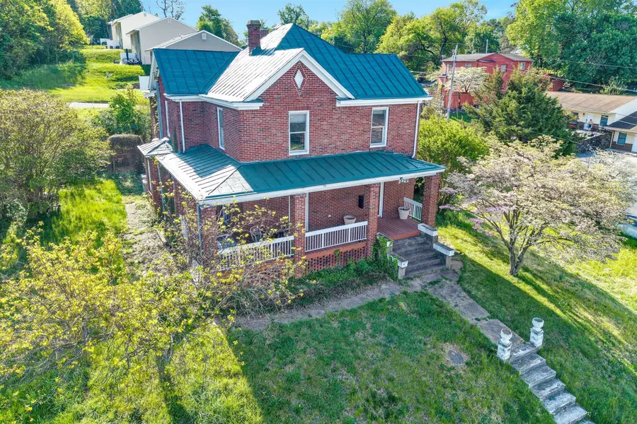624 S Maple St, Vinton, VA 24179 - #2