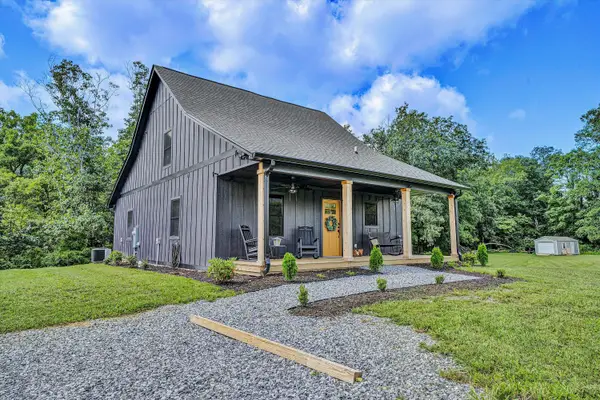 109 Berties Bottom Ln, New Castle, VA 24127