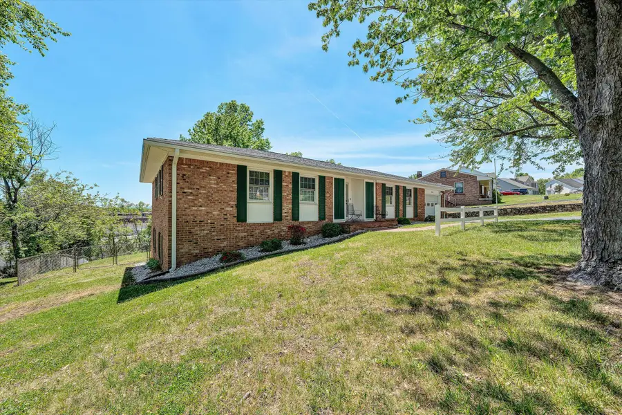 4940 North Lake Dr, Roanoke, VA 24019 - #3