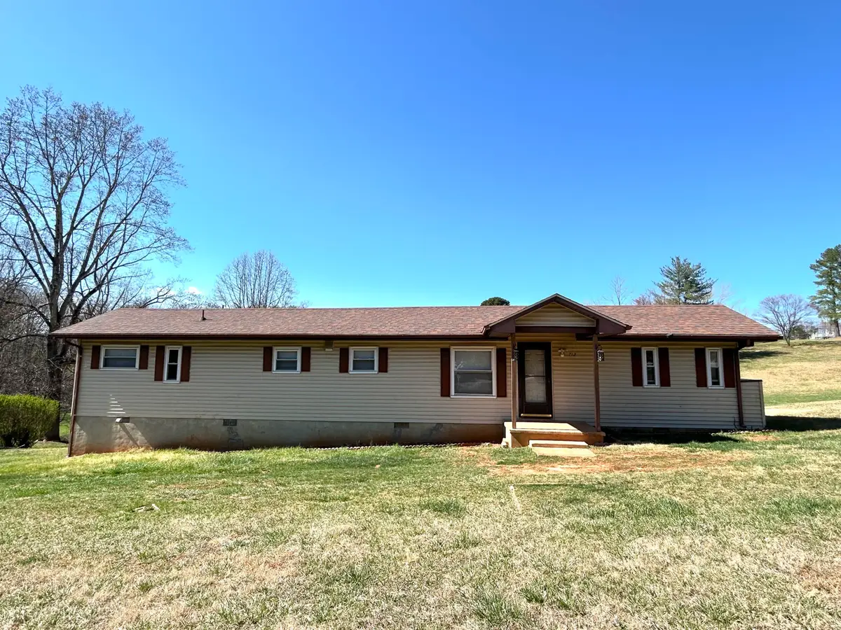 712 Farmer Ln, Vinton, VA 24179 - #1