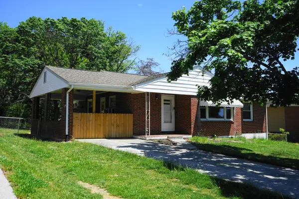 2901 Neil Dr, Roanoke, VA 24019