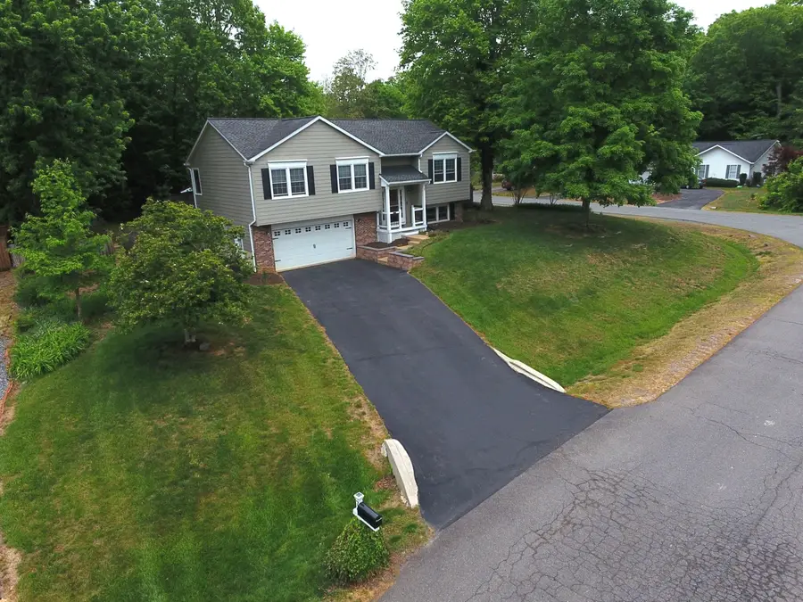 74 Clarion Dr, George Washington, VA 22405 - #3