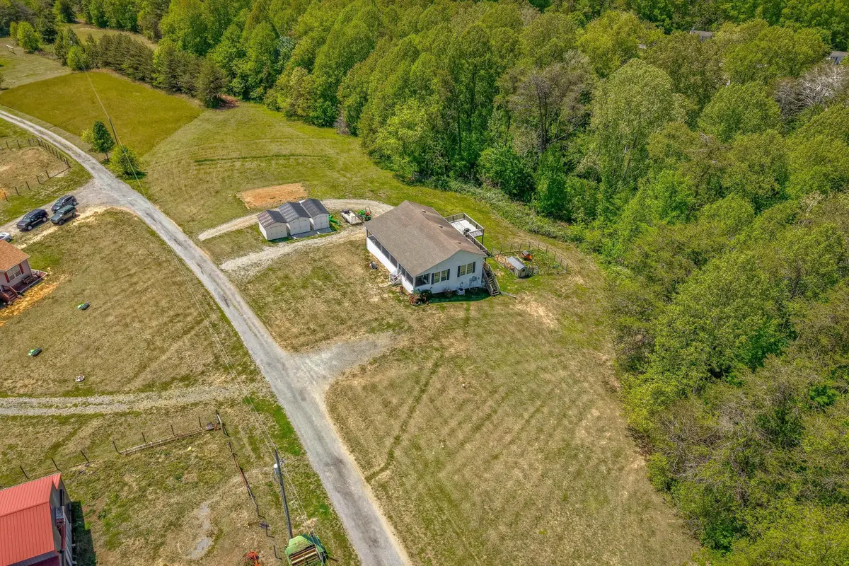 196 Foggy Bottom Trl, Martinsville, VA 24112 - #1