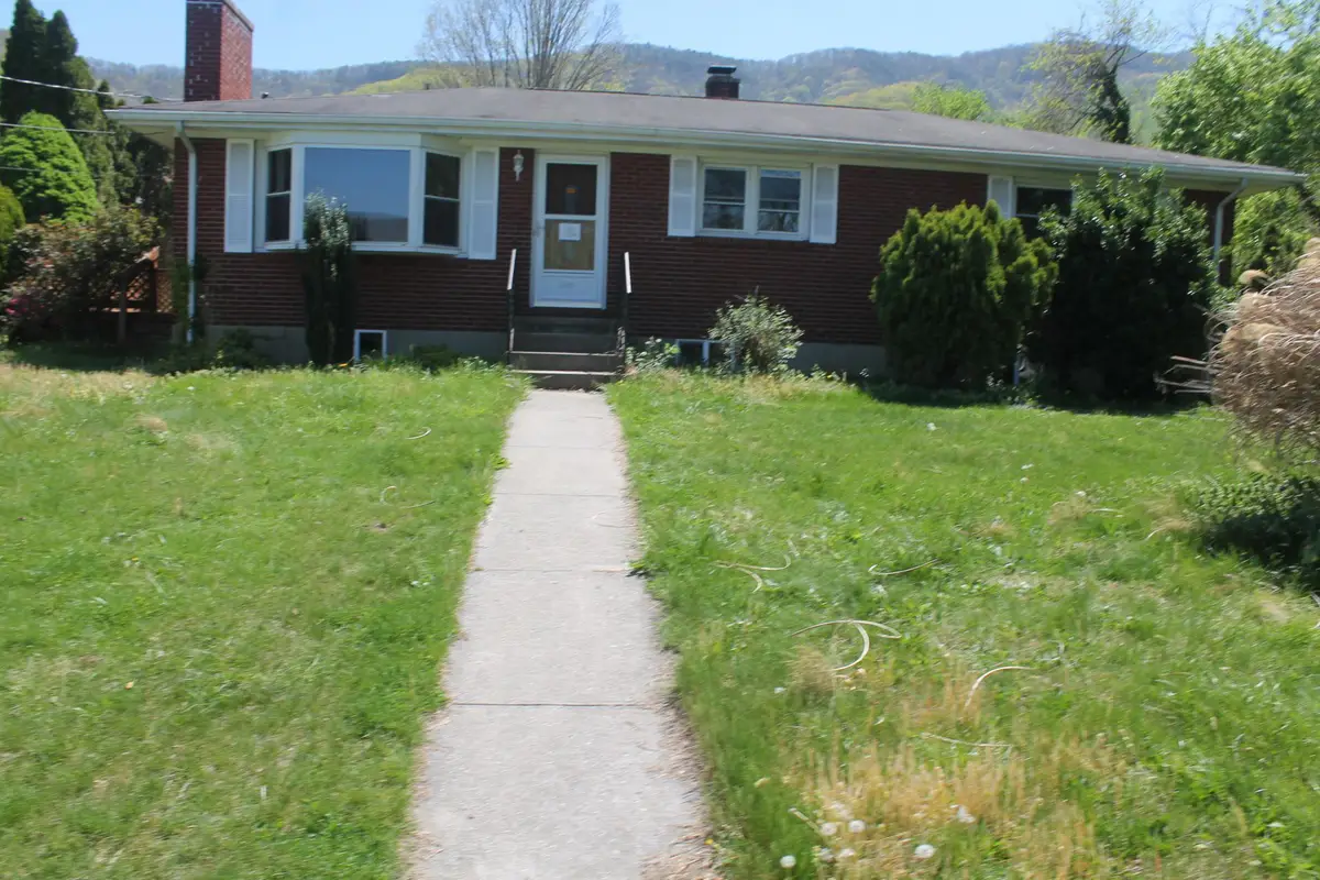 1305 Donovan St, Selma, VA 24474 - #1