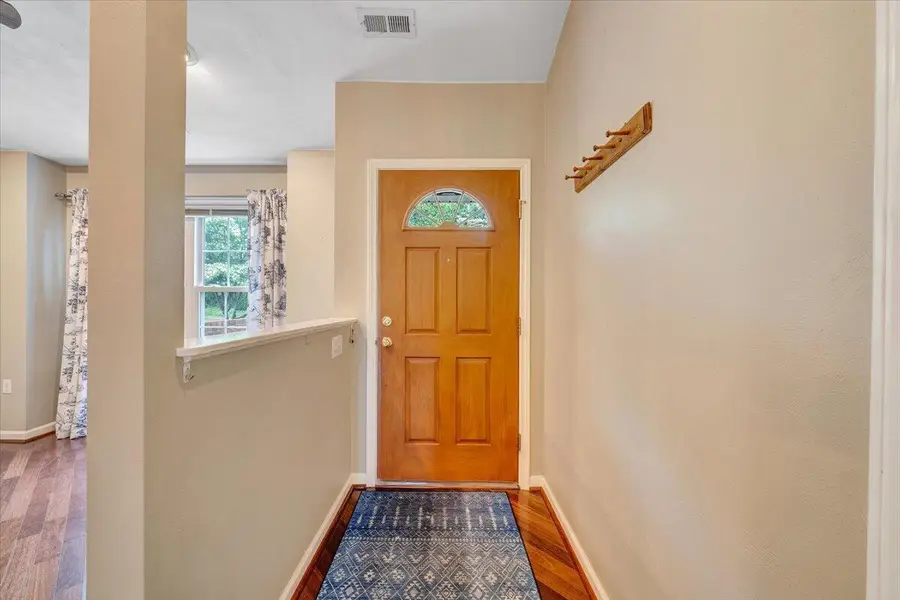 322 Cypress St, Salem, VA 24153 - #3