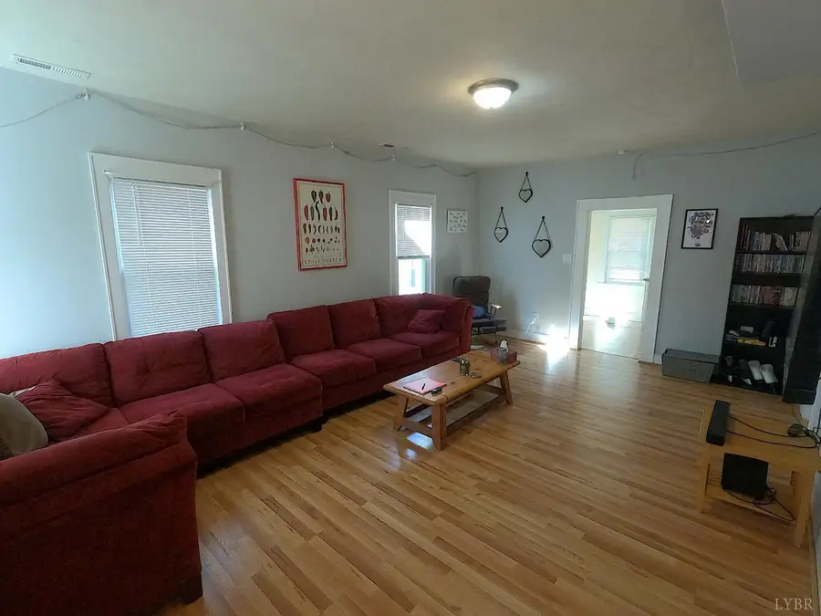 932 Bedford Rd, Vinton, VA 24179 - #3
